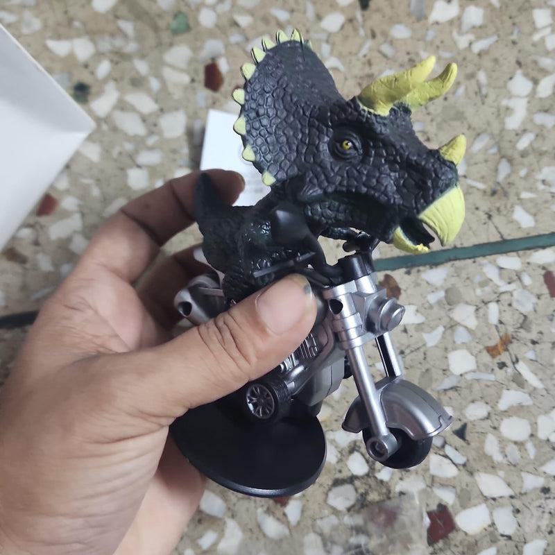 360� Rotating Dinosaur (Pack of 1) - Feature 3